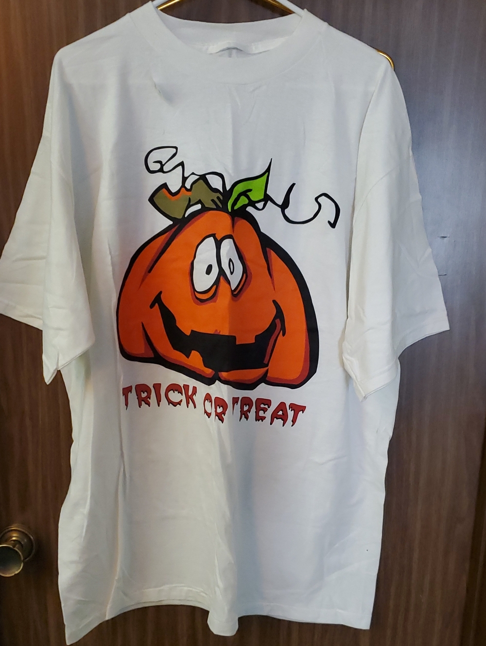 Adult White Halloween Pumpkin 'Trick or Treat' T-Shirt
